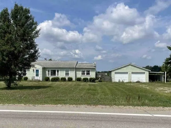 8936 Carleton Rd, Clayton, MI 49235