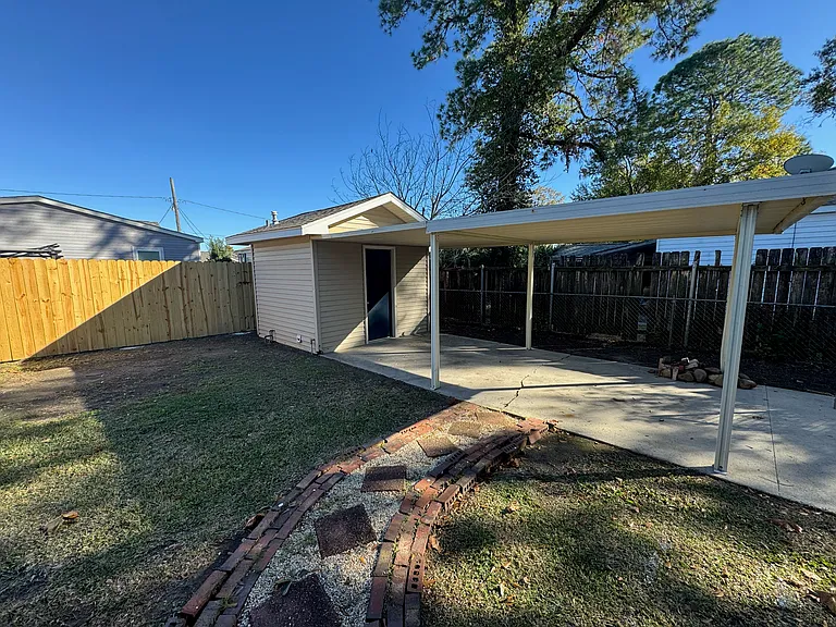 355 West Ave — Photo 6