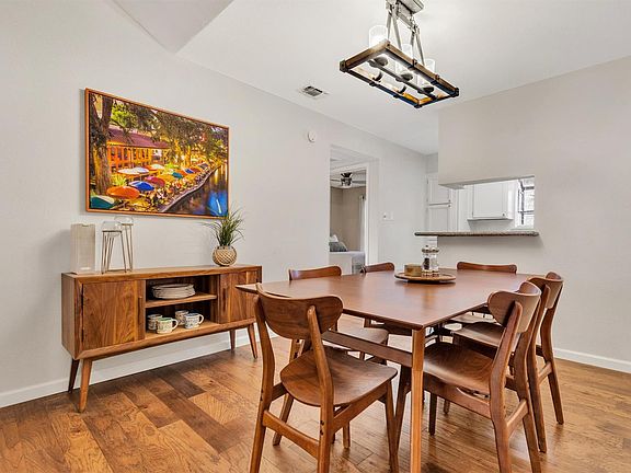 3rd image of 10955 Wurzbach Rd APT 108
