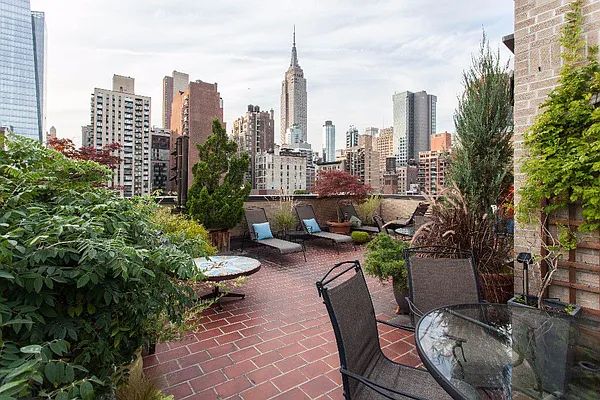 Sold by Optimar International Realty | media 35