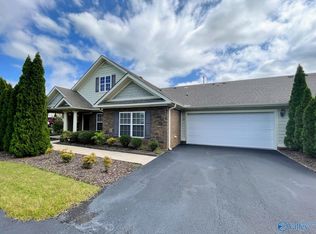 57 Moore Farm Cir NW UNIT 57, Huntsville, AL 35806