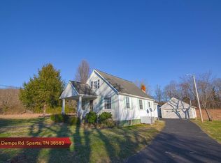 780 Demps Rd, Sparta, TN 38583