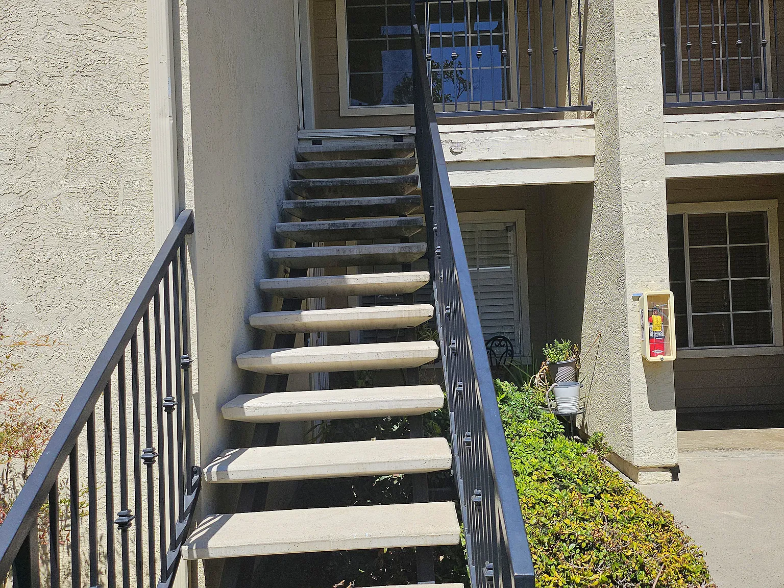 2 bed, 1022 sqft, $3,000 — Photo 2