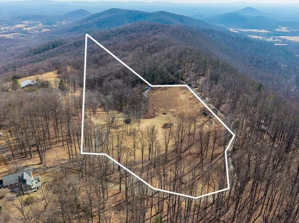 1376C Wyatt Mountain Rd, Dyke, VA 22935