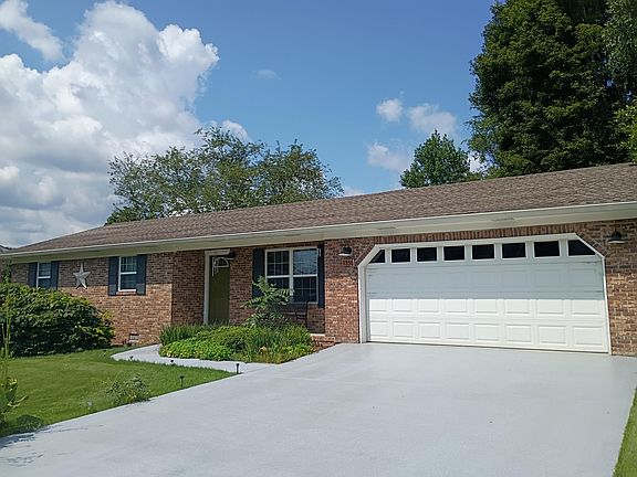 3rd image of 156 Haywood Ln