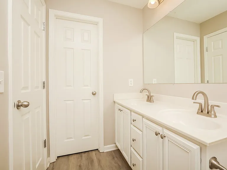 7016 Zither Ln — Photo 12