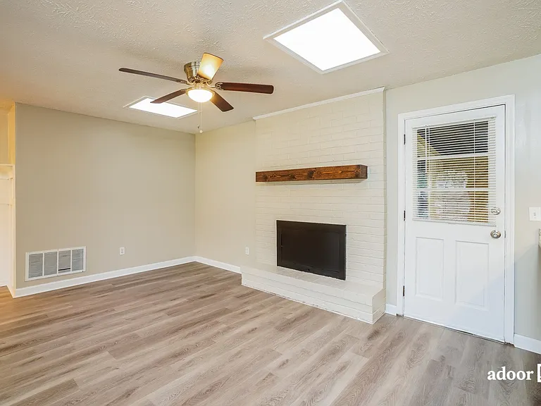 1671 Aletha Mnr — Photo 7