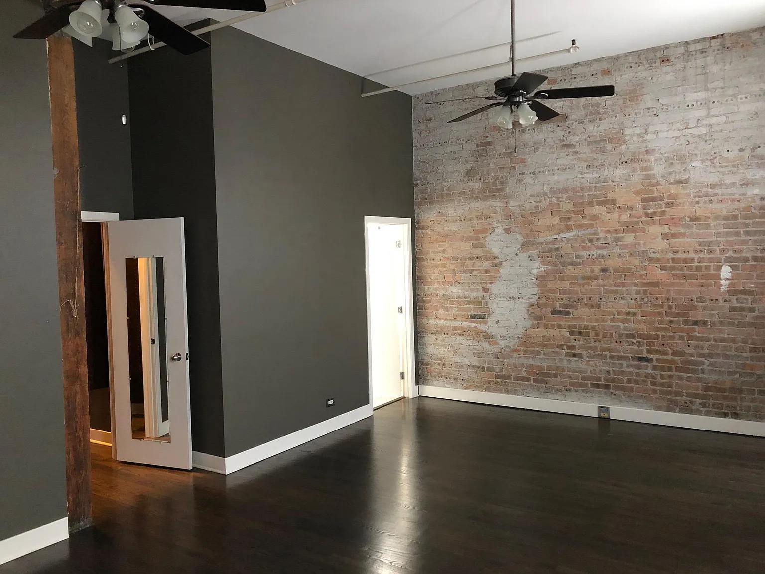 2 bed, 1900 sqft, $3,950 — Photo 3