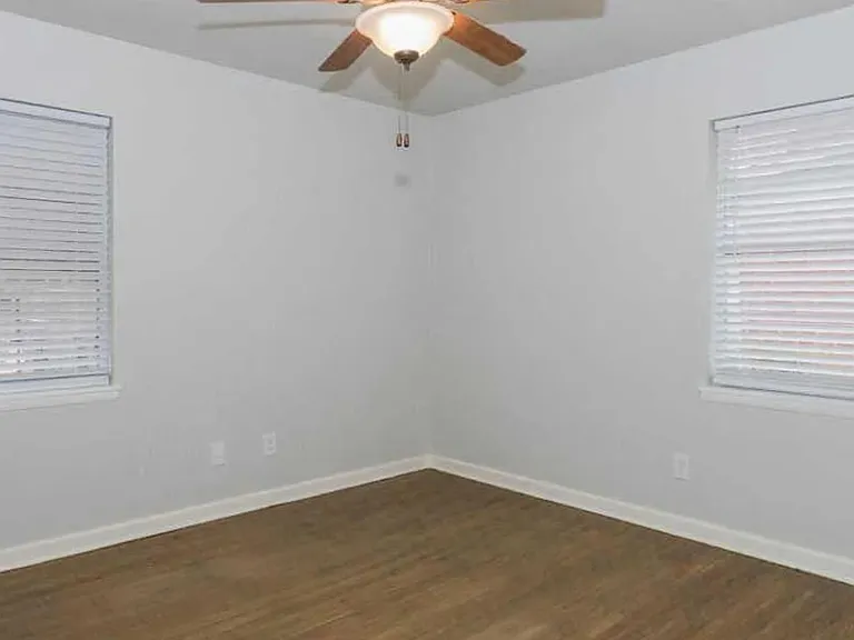 16 Meadowbrook Dr — Photo 15