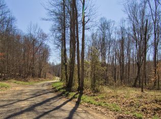 1000 White Oak Cir, Sunbright, TN 37872