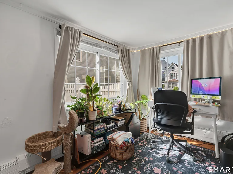 31 Clark St — Photo 3