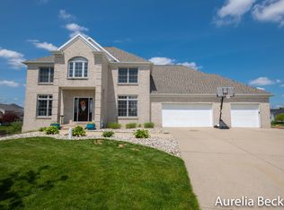 5751 Simon Ct SW, Wyoming, MI 49418