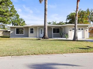 560 Baywood Dr S, Dunedin, FL 34698