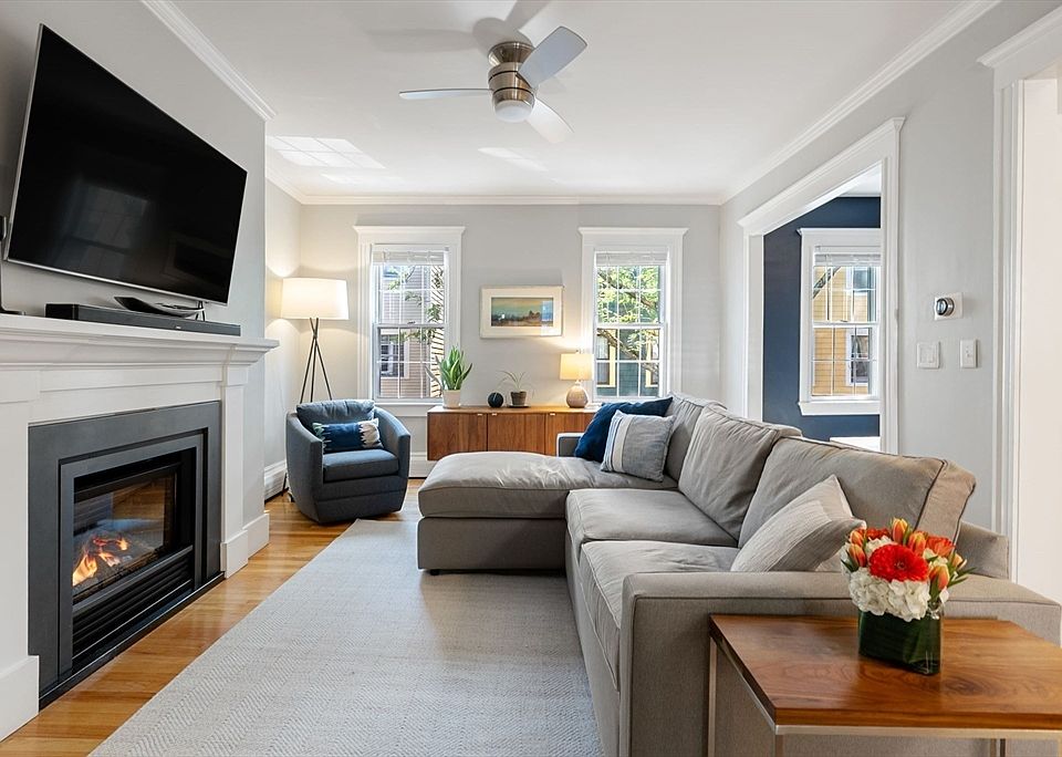 1st image of 14 Mystic St #2