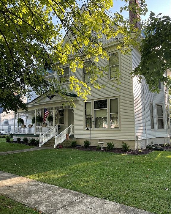 514 N 7th St, Marshall, IL 62441 | Zillow