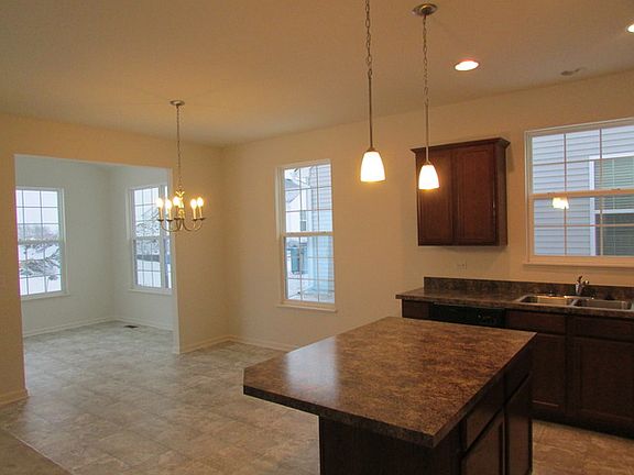 3rd image of 11913 Oakley Ct