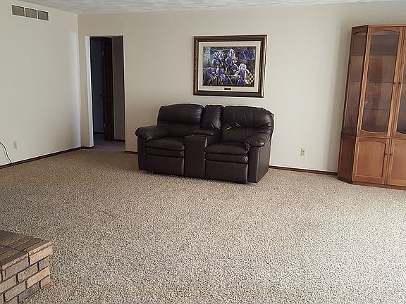 Living Room south