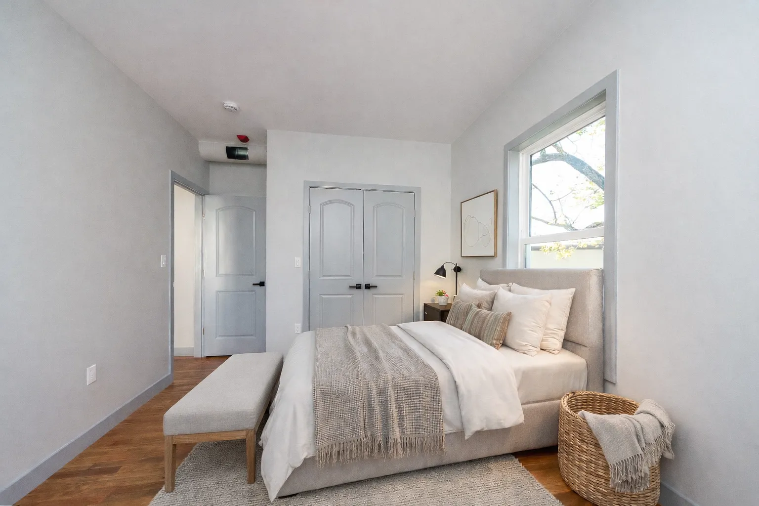 2 bed, 918 sqft, $2,500 — Photo 4