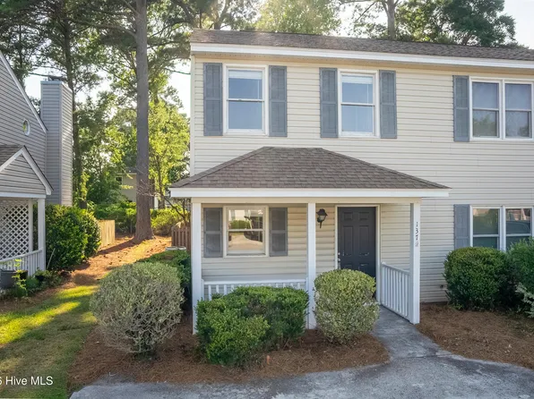137 Lullwater Drive Apt B, Wilmington, NC 28403