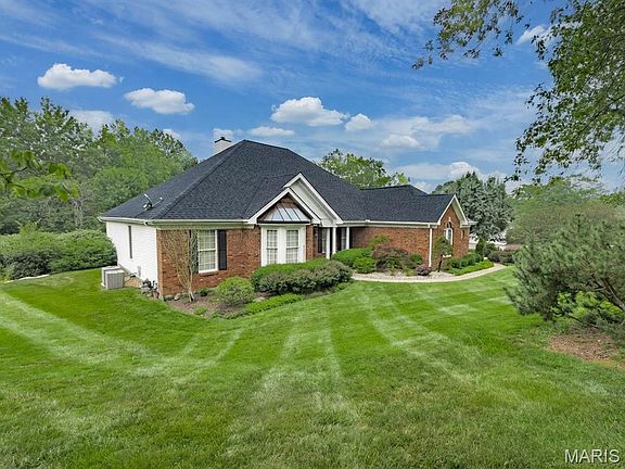 3rd image of 17659 Wildridge Dr