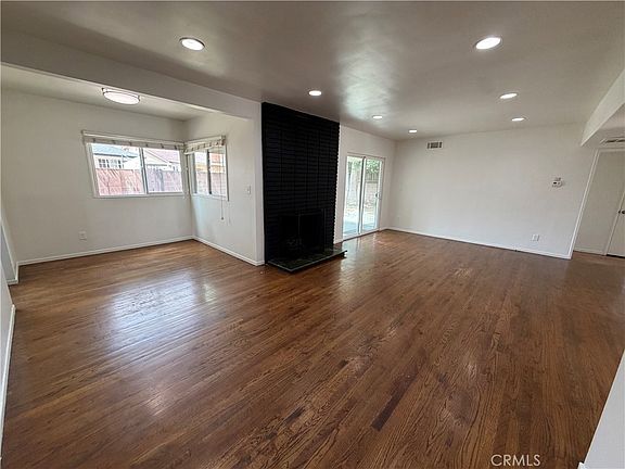 5th image of 7942 Northgate Ave