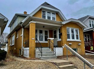 2211 S 72nd St #B, Milwaukee, WI 53219