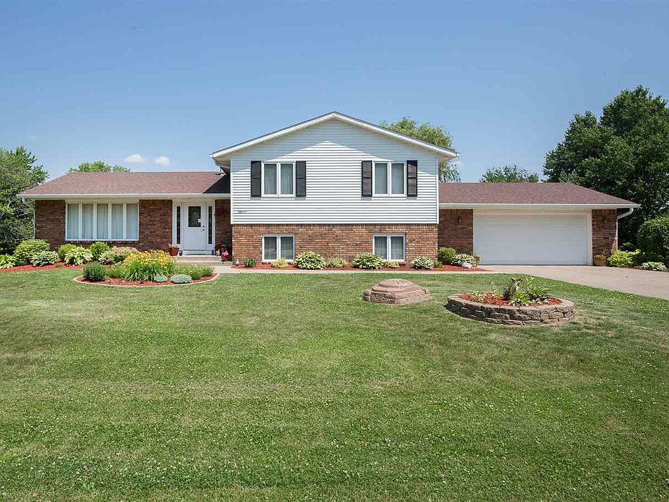 1st image of 18 Timberlane Dr