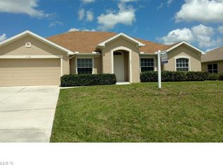 1132 NW 19th Pl, Cape Coral, FL 33993