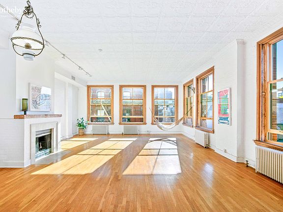 2nd image of 90 Greene St #Penthouse 5