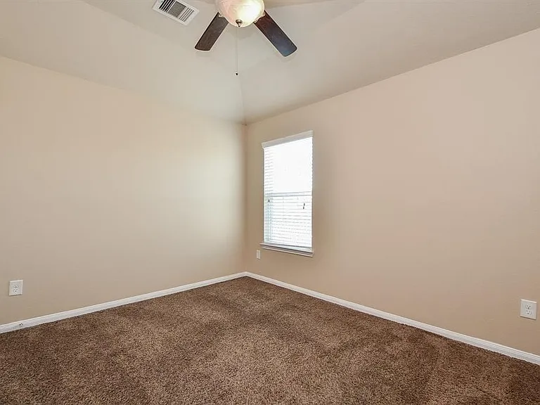 19311 Vermillion Ct — Photo 21
