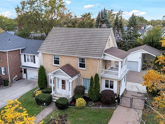 4th image of 31 Lowell Rd