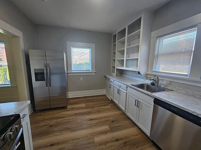 1513 12th St #1513 — Photo 3