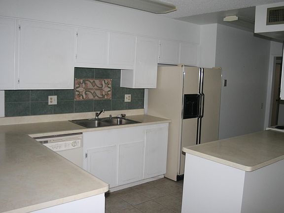 4th image of 12214 N Mission Dr
