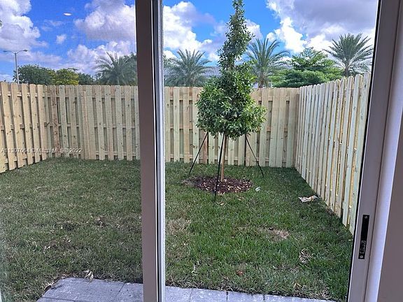 5th image of 1639 SE 26th St #1639