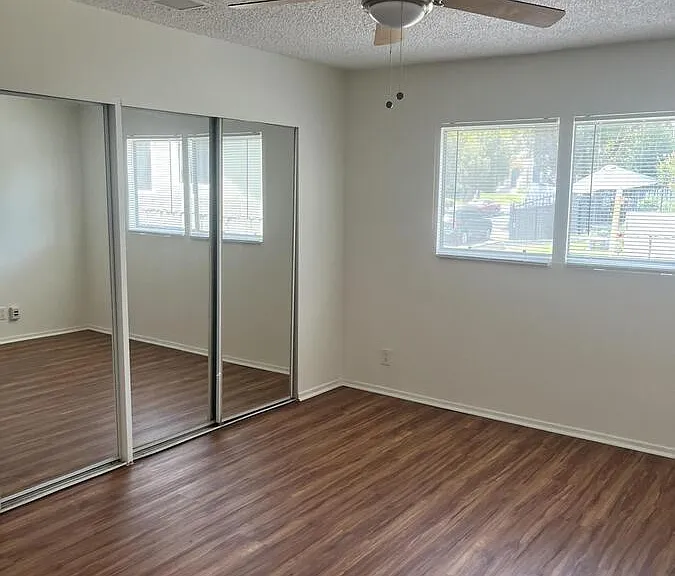 1900 Dracena Dr #1 — Photo 15