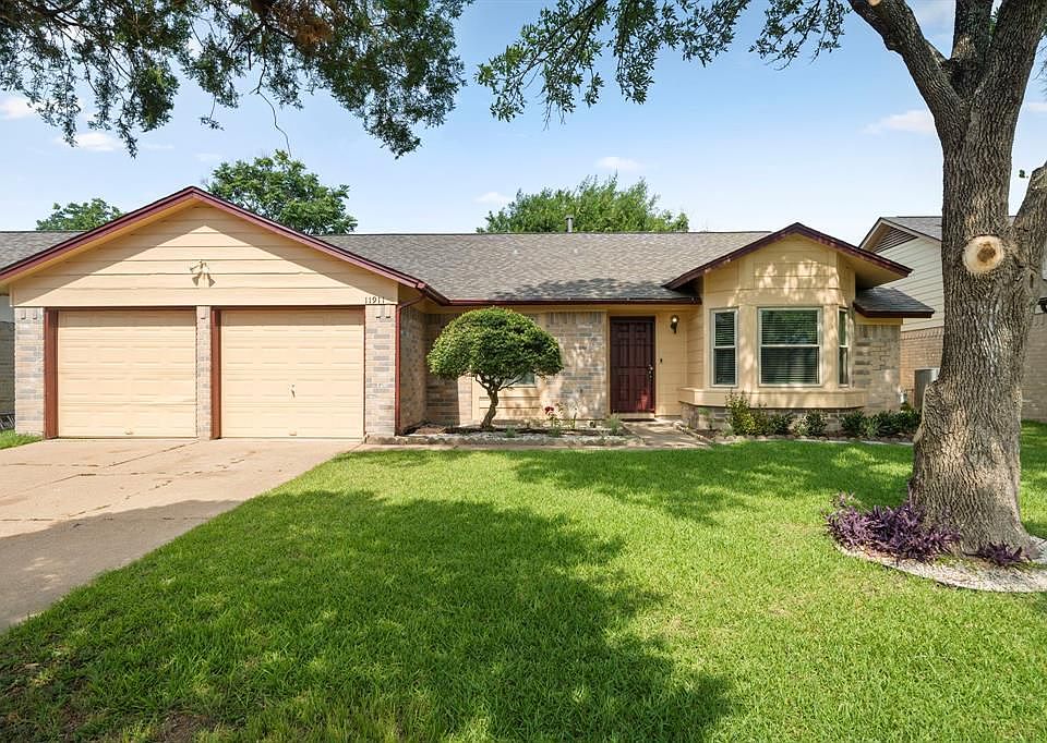 1st image of 11911 Plumbrook Dr