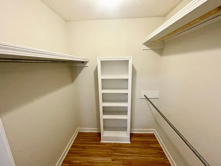 120 Hidden Crst — Photo 3