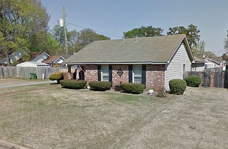 1st image of 3805 Elm Ave