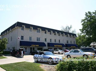 206 S Linden St APT 4, Normal, IL 61761