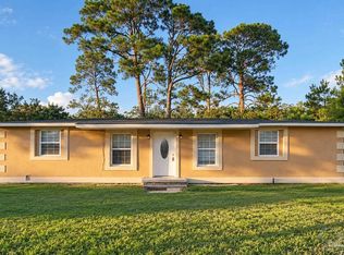 3200 Bayou Dr, Pensacola, FL 32505