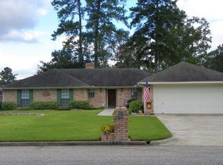 202 Spyglass Dr, Lufkin, TX 75901