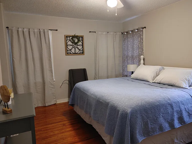 2627 Lawndale Dr — Photo 16