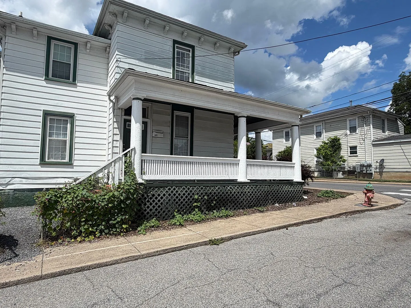 702 Nelson Street - Charming 3BR/1BA in Staunton! — Photo 2
