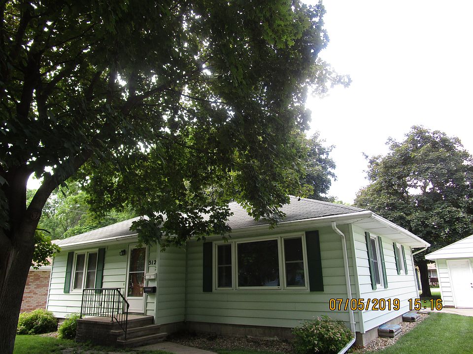 1st image of 512 11th St SE