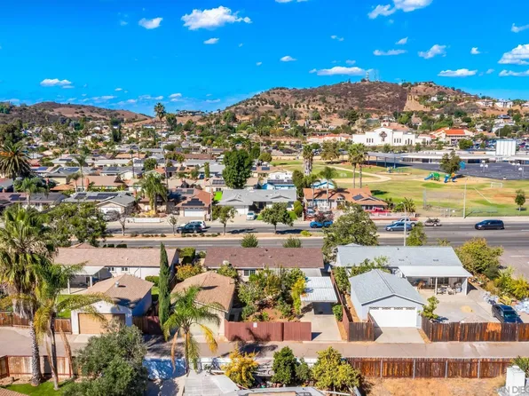 1249 E El Norte Pkwy, Escondido, CA 92027