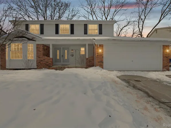 7459 Admiralty Dr, Canton, MI 48187