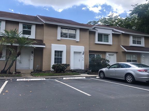 3rd image of 7260 Woodmont Ave