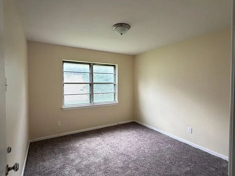 108 E Santa Anna St — Photo 7