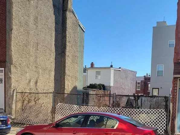 512-516 Manton St, Philadelphia, PA 19147