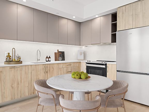 4th image of 265 Lorimer St #647
